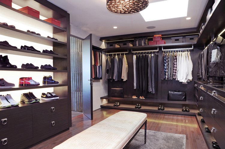 215 Decorating Ideas for your Bedroom Closet