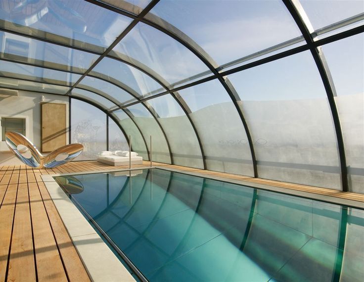 Indoor pool design at a Brussels penthouse