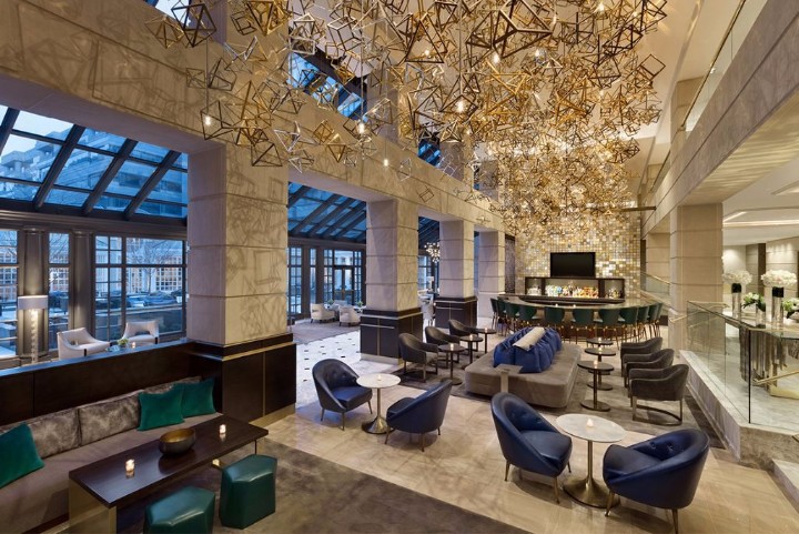 The Stunning Renovation of The Fairmont Hotel in Washington | www.bocadolobo.com #interiordesign #homedecorideas #homedecor #hotelinterior #hotellobbydesign #perkinswill #hospitalityprojects #luxury @homedecorideas