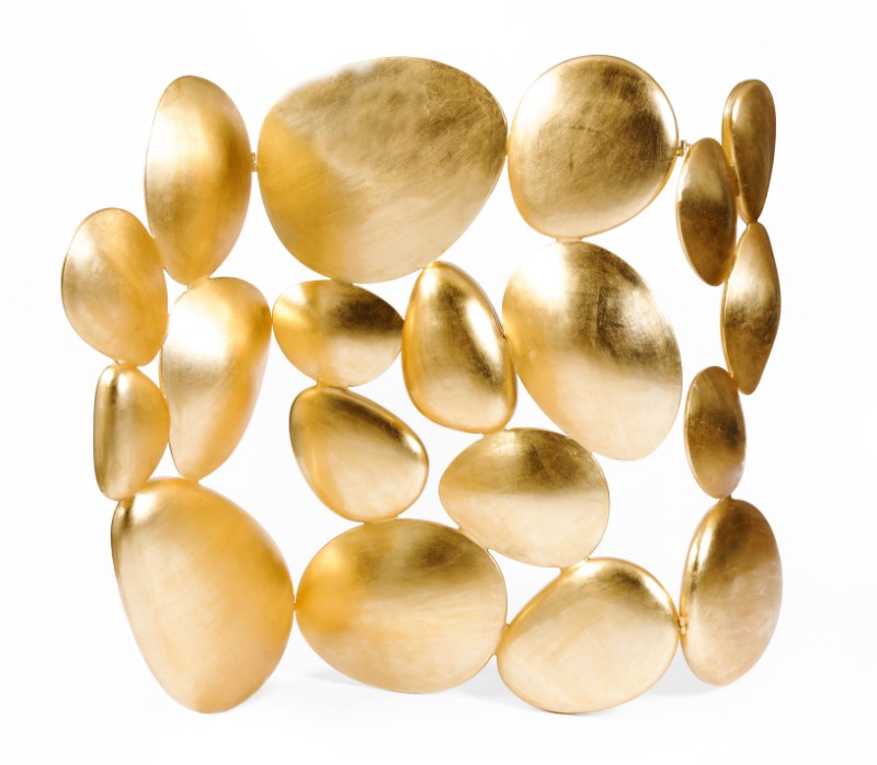 Exclusive Home Décor The Gold Folding Screen by Boca do Lobo | www.bocadolobo.com #foldingscreen #homedecor #luxuryfurniture #golpieces @homedecorideas